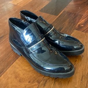 Zara black patent bootie/loafer
